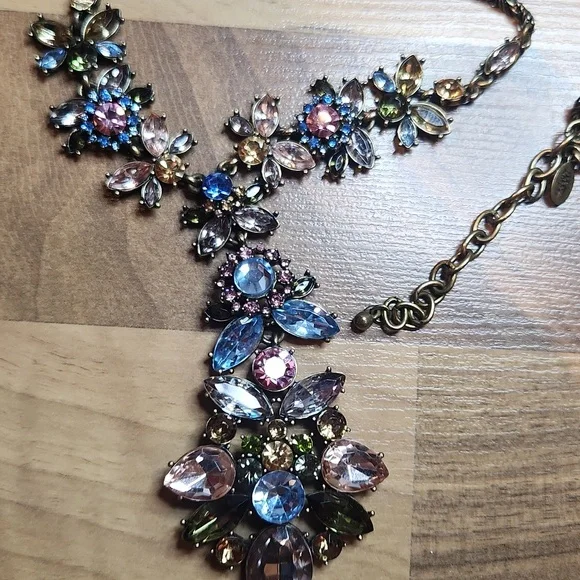 Y2K long rhinestone statement necklace - Picture 3 of 10